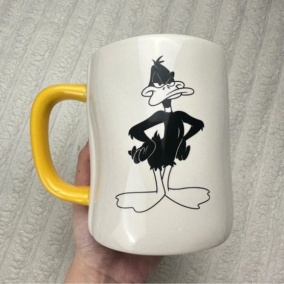 NEW - Rae Dunn Looney Tunes Mug - Picture 3 of 9